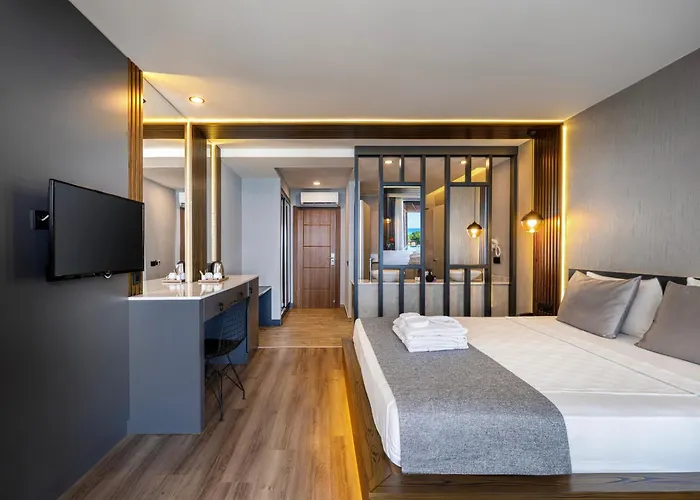 Adora Calma Adults Only 4*