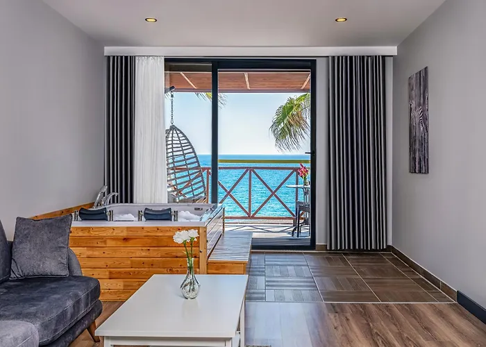 Adora Calma Adults Only Hotell 4*